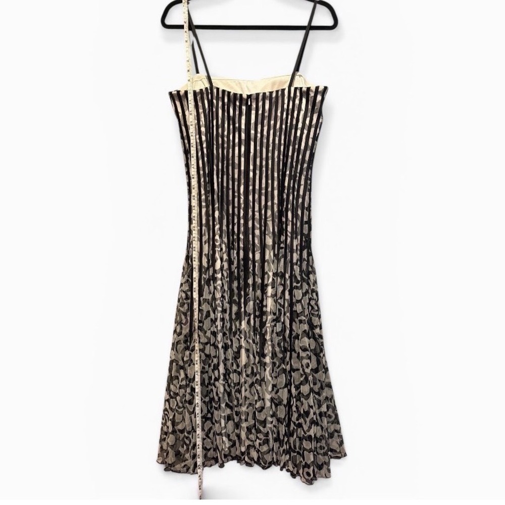 Cache Patterned Cocktail Dress Size 10 - Picture 3 of 6